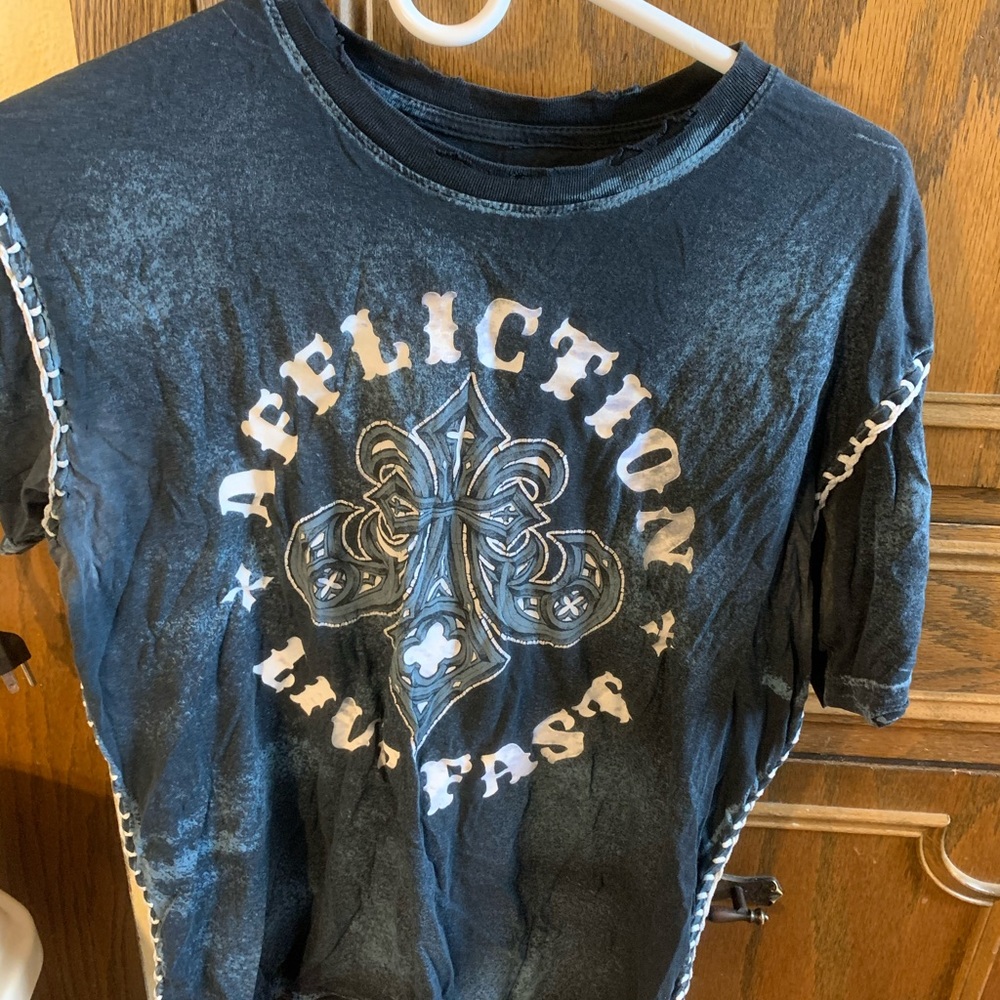 Black tee from Buckle